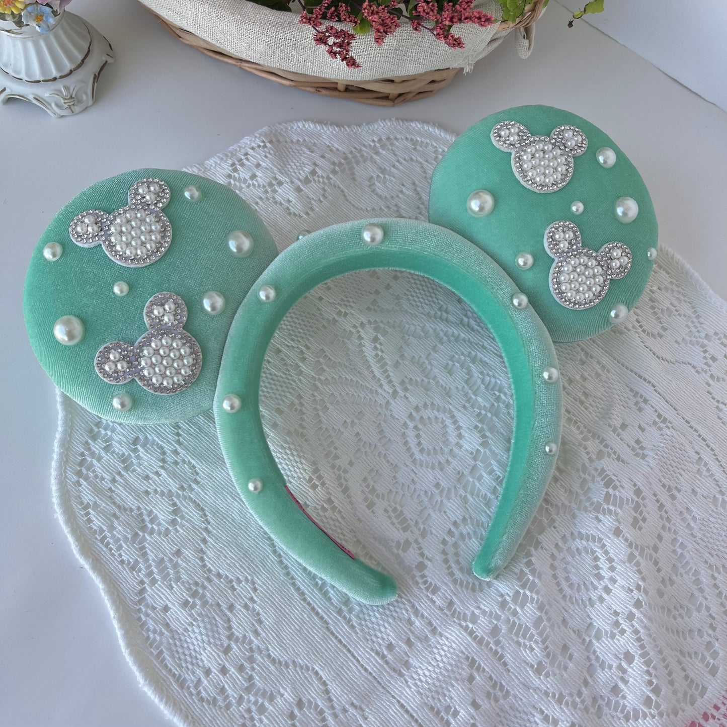 D'luxe Mint Mouse Pearl Ears