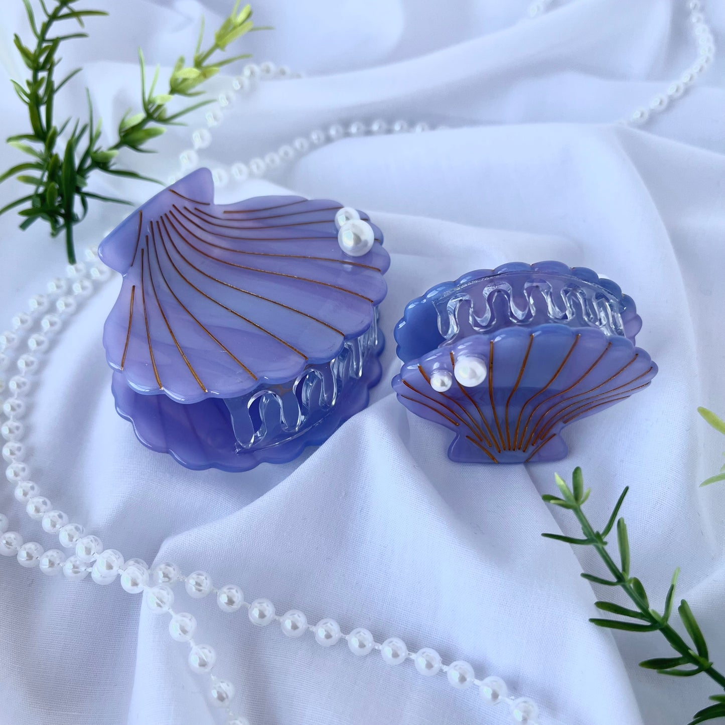 SMALL | Mermaid Shell Hair Claw